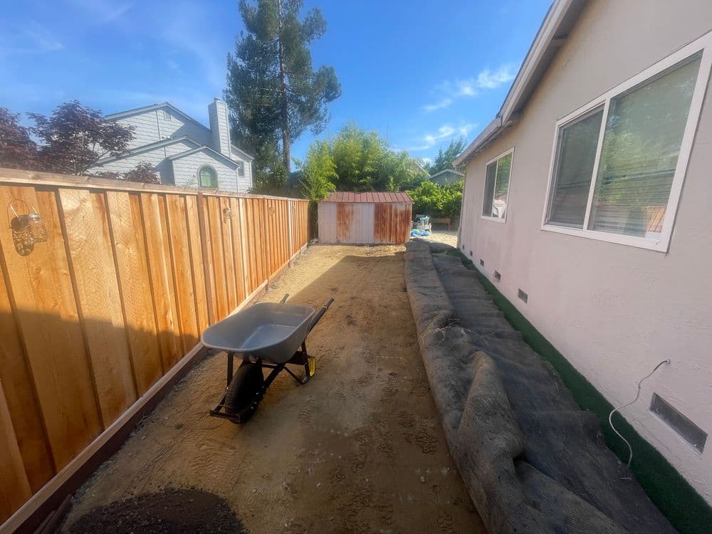 Gallery photos for Backyard Artificial Turf Repair: Image #1
