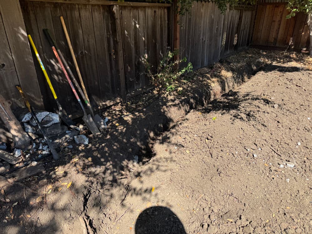 Gallery photos for Residential Tree Root Trenching: Image #2